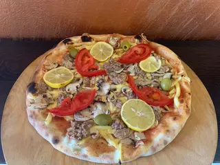 Tonno pizza 28 cm