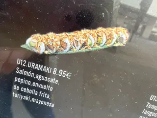 U12. Uramaki Salmón, Aguacate Y Pepino (8 Pzs.)