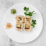 Uramaki California de Atún Picante (8 uds.)