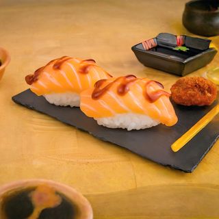 Нигири Сьомга (2бр-55г)