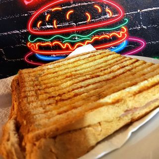 Bikini De Jamón York Y Queso