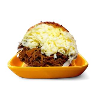 AREPA PULLED con GOUDA