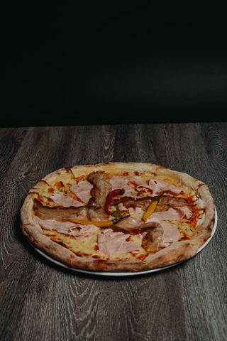 Piccante pizza srednja