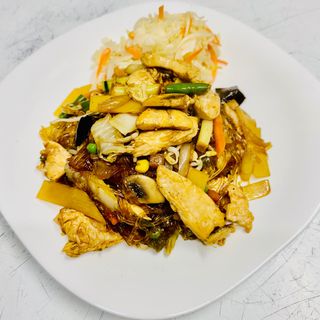 Makaron sojowy z wołowiną