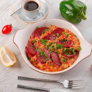 МЕНЕМЕН С КОЛБАСОЙ