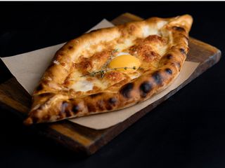 Хачапурі по-аджарськи