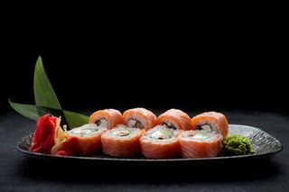 084. Mayumi roll 8 pezzi