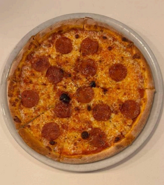 Pizza Clásica Pepperoni