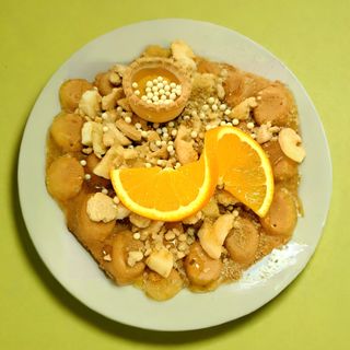 "Медена" гофрета с орехи, бисквитка и канела