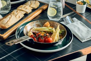 Jaja sa njeguškom kobasicom / Njegusi sausage eggs