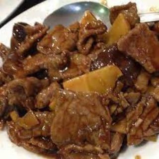 Ternera Con Bambú Y Setas