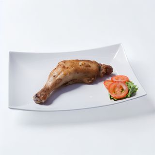 Cartofi wedges cu pulpă de pui întreagă