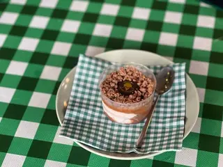 Semifreddo con Arachidi e Caramello Salato
