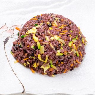 97. Riso venere con verdure 