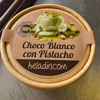 Choco blanco con pistacho