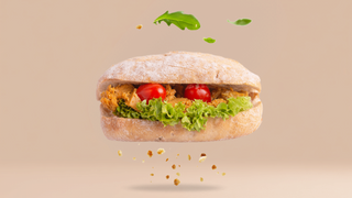 Kanapka rustykalna wegańska z Qurczakiem