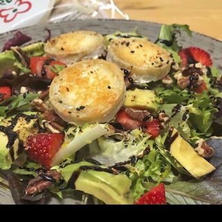 Ensalada De Rulo De Cabra