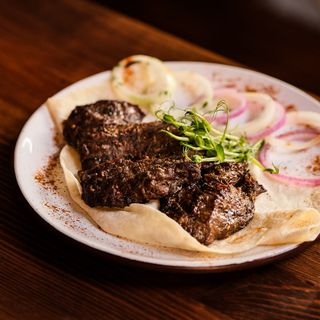 Шашлик з телячої вирізки (300г)