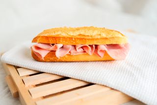 Bocadillo De Jamón York