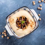 Small hummus with Meat