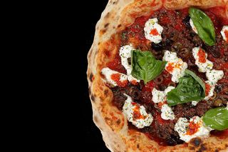 Salsiccia e stracciata