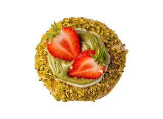 Пистачио торта със спанак и ягоди (200г)