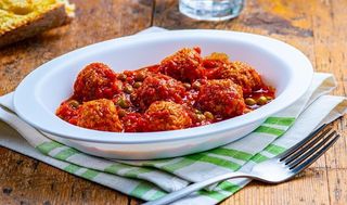 "I Ristopiatti" Polpette al Sugo di Pomodoro e Piselli