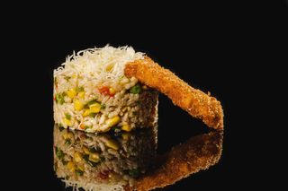 Шарено ризото с хрупкаво филе от бяла риба (350г)