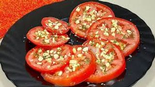 Tomate Aliñado Con Ajo