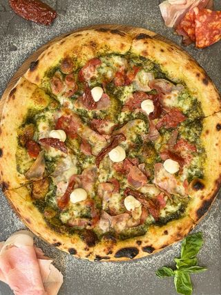 Pizza Pesto Carnivora Ø32cm