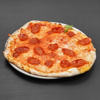 Pizza Diavola + Patatine +Bibita