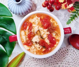 26. Sopa de tomate con huevo
