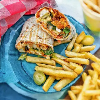 Malfouf Omelette Thon Frites