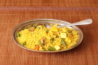 Pulao z serem i groszkiem