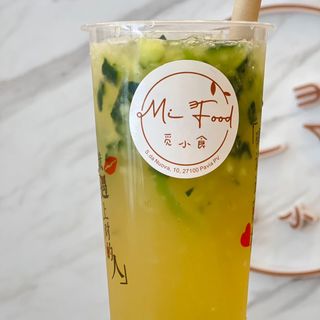 Cetriolo e lime battuto con tè verde