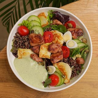 Салат з індичкою та халумі (370г)