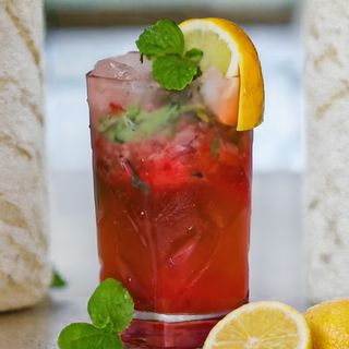 Strawberry passion lemonade