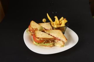 Sendvič sa tunjevinom