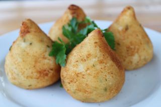 Coxinha De Mandioca C/Queijo