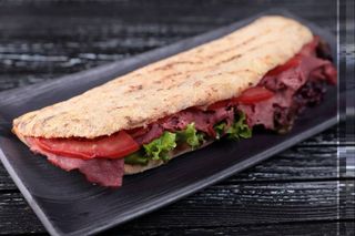 Итальянский сэндвич с говяжьим карбонатом