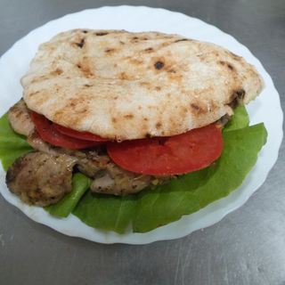 Svinjska šnicla u somunu 250gr