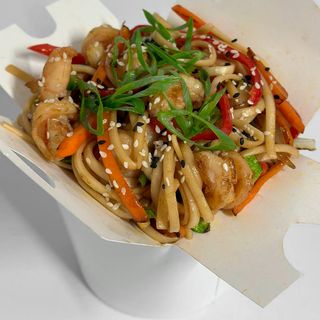 კრევეტების ვოკი