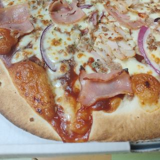 1 Pizza Mediana + 2 Refrescos