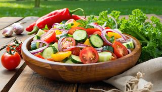 Salata gradinarului cu branza rasa