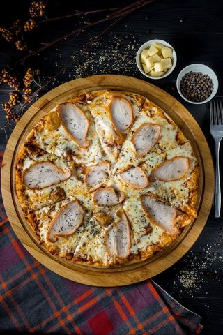 Пицца "Куриная грудка"