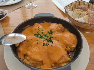 Plato De Pimientos Rellenos De Bacalao (4 Uds.)