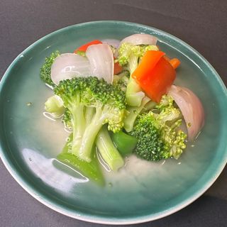 36. BRÓCOLI SALTEADA