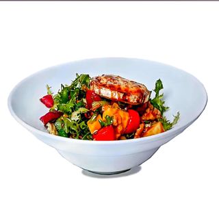 Ensalada De Queso De Cabra Con Nueces Y Miel