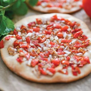 Tomato & Onion Manakish