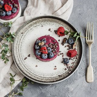 Torta al grano saraceno e marmellata ai frutti di bosco